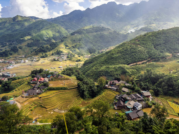 istock Vietnam most popular landmarks 1703513500