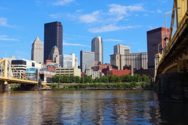 istock American city - Pittsburgh 1703739206