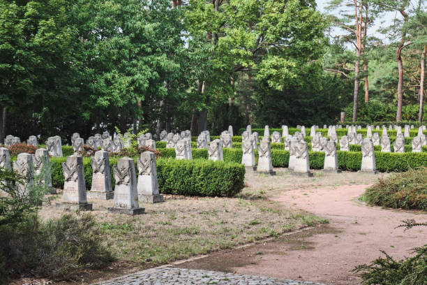 Il cimitero della guarnigione sovietica a Dresda - foto stock