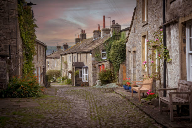 istock Typical street architecture in North Yorkshire town 1704208244