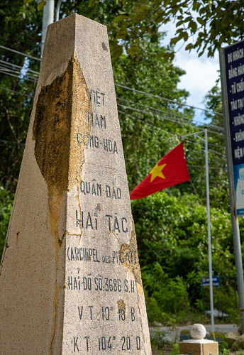 Milestone marking the sovereignty of the Pirate Islands, Kien Giang province