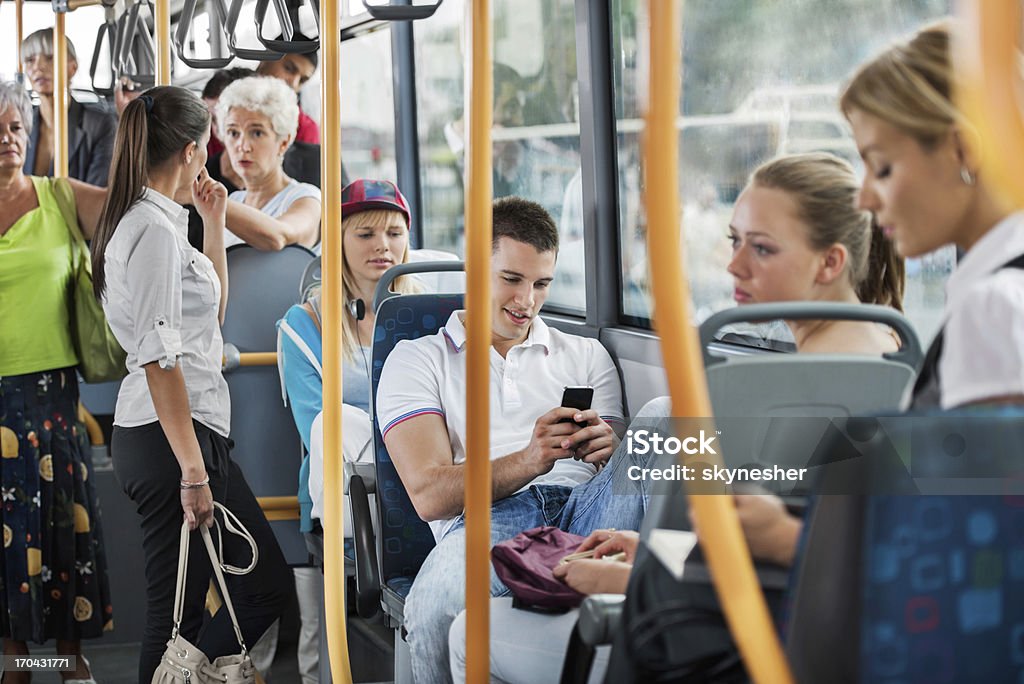 Pessoas no ônibus. - Foto de stock de Ônibus intermunicipal royalty-free