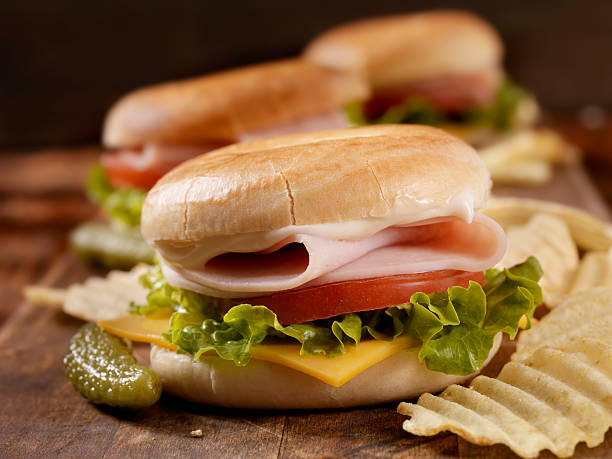 mini turquie bagel sandwiches - sandwich food lunch chicken photos et images de collection