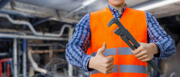 istock Concepts of providing plumbing services for pipe . 1704628295