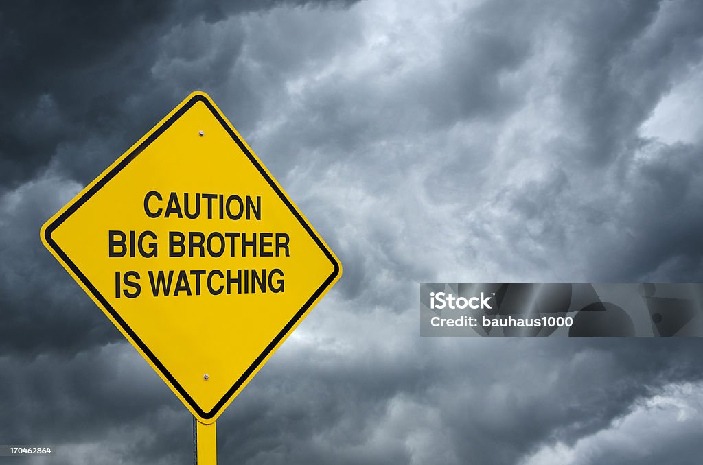 Big Brother Placa de estrada - Foto de stock de Assistindo royalty-free