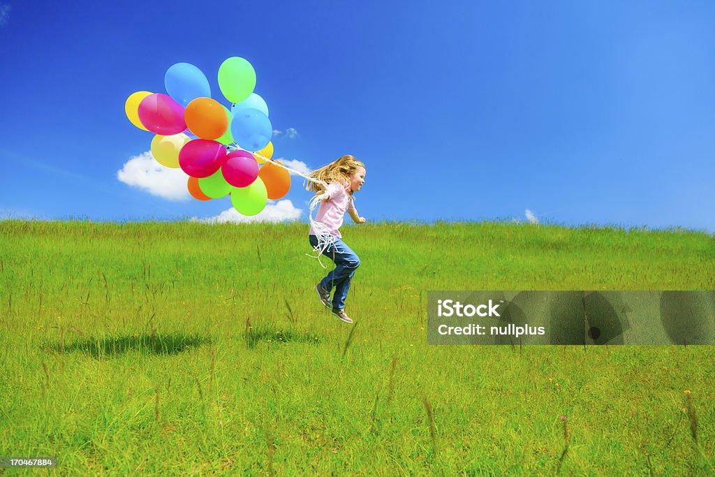 Menina com balões coloridos - Foto de stock de Balão - Decoração royalty-free