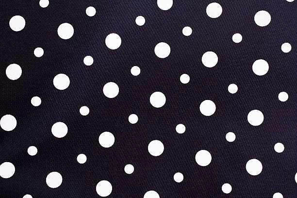 bolinhas fundo de tecido em preto e branco - polka dot fotos - fotografias e filmes do acervo