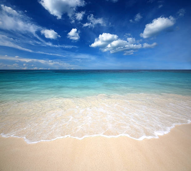istock daylight in the island 170513130