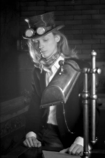 istock Young man in vintage steampunk style dressing 170535292