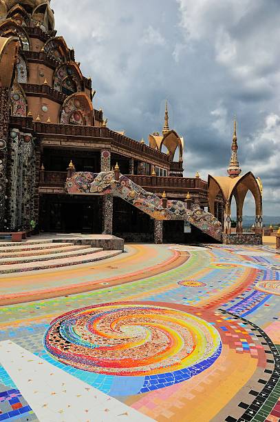 istock Colourful temple in Thailand 170556515