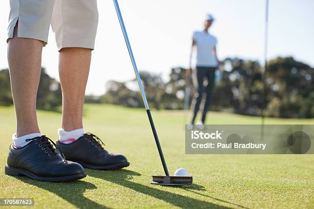 Foto de Mulher Jogar Golfe e mais fotos de stock de 45-49 anos - 45-49 anos, 55-59 anos, Adulto