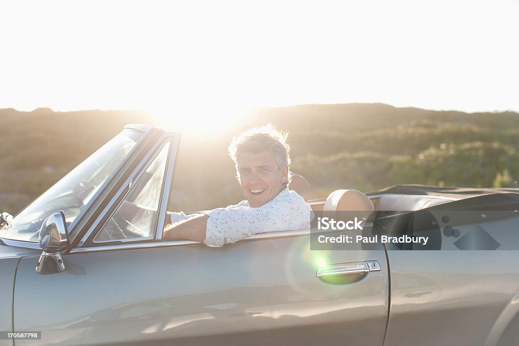 남자 추진력있는 방향전환가능 - 로열티 프리 운전하기 스톡 사진