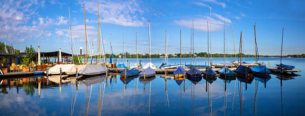 alster lake in the morning I LOVE HAMBURG: 2P panorama: View to  the alster lake in the city of Hamburg  - Germany - Taken with Canon 5Dmk3 / EF24-70 f/2.8L II USM sendemast stock pictures, royalty-free photos & images