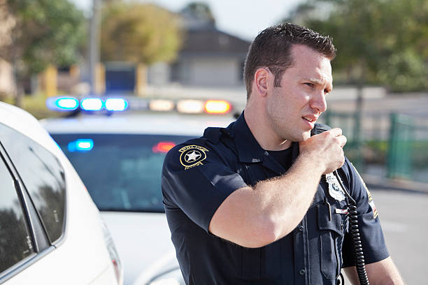 officier de police - traffic cop photos photos et images de collection