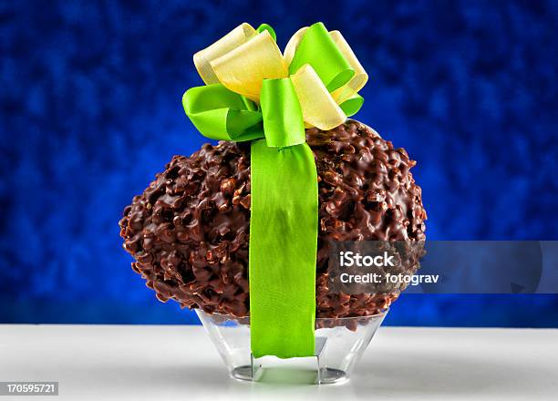 チョコレートエッグ - イースターのストックフォトや画像を多数ご用意 - イースター, テーブル, デザート