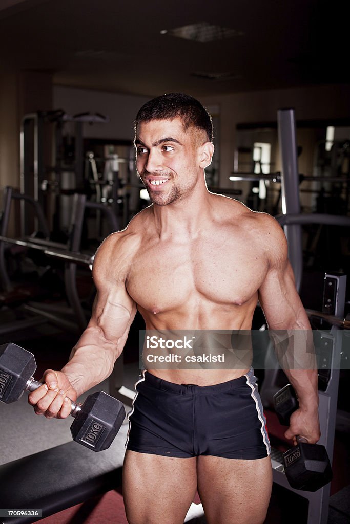 Bodybuilder entraînement - Photo de Abdomen libre de droits