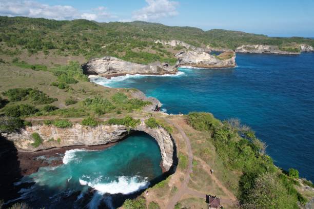 istock Nusa Penida, Indonesia 1706087128