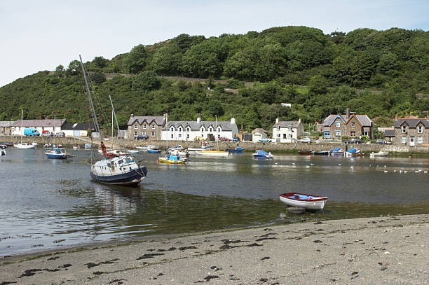istock Estuary view boats moored 170614733