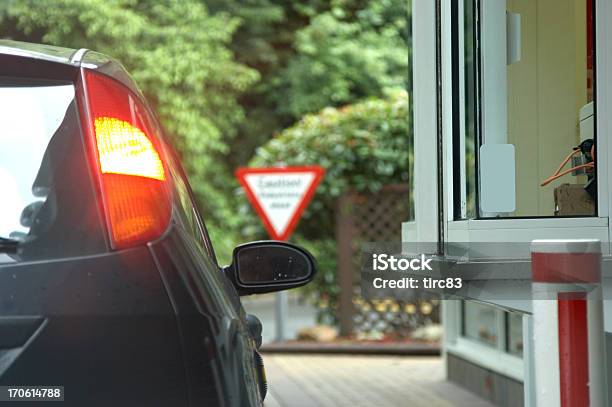 Warnschild Des Fastfoodabholung Über Nacht Stockfoto und mehr Bilder von Drive In-Restaurant - Drive In-Restaurant, Auto, Schnellkost