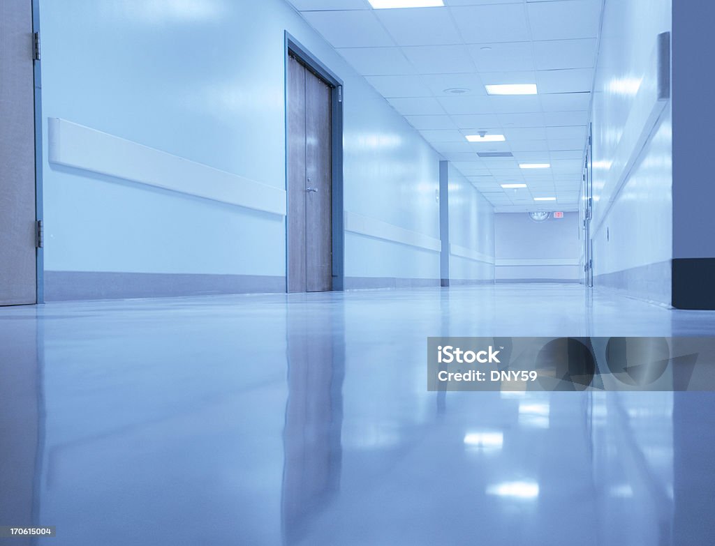 Vazio corredor de Hospital - Foto de stock de Corredor royalty-free