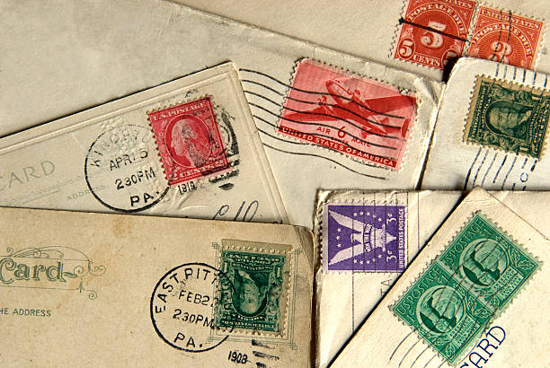 旧 stamps - postcard old fashioned postage stamp old ストックフォトと画像