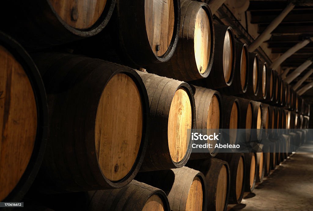 Bodega de vinos (puertos - Foto de stock de Oporto - Vino licoroso libre de derechos