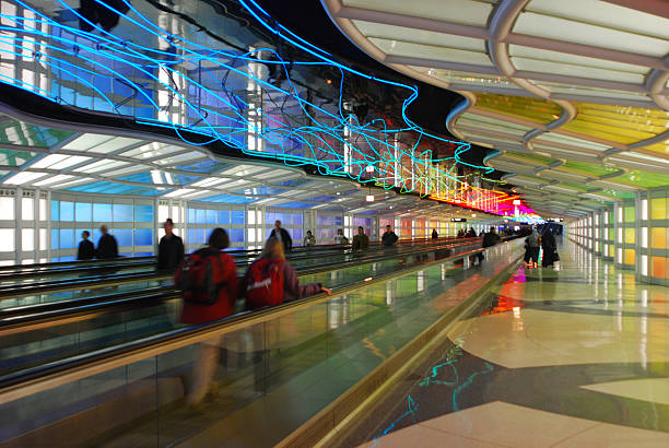 mesmerizing 터널, 시카고 오헤어 공항 - airport usa business ohare airport 뉴스 사진 이미지