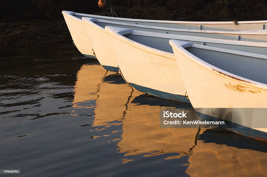 Barco a Remos de reflexos - Royalty-free Veículo Aquático Foto de stock