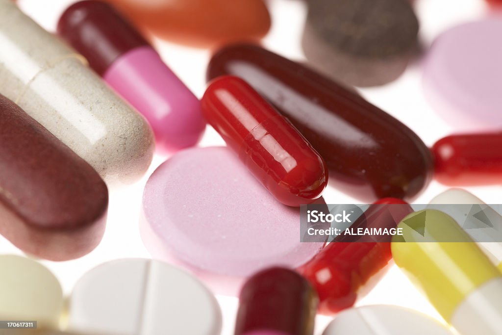 Таблетки - Стоковые фото Антибиотик роялти-фри