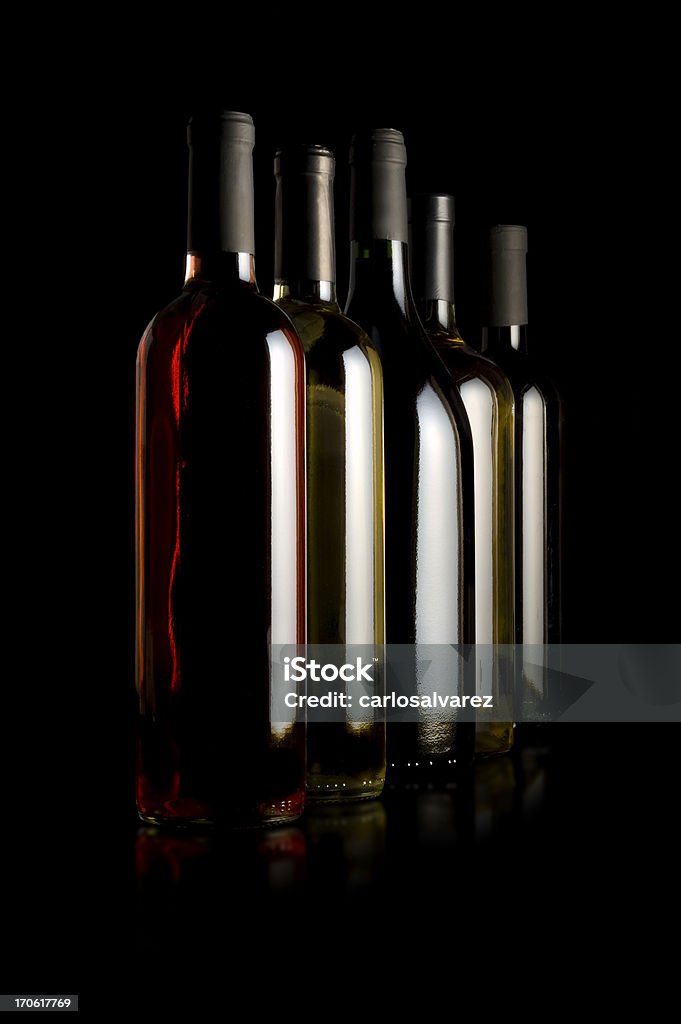 Garrafas de vinho - Foto de stock de Garrafa de Vinho - Garrafa royalty-free