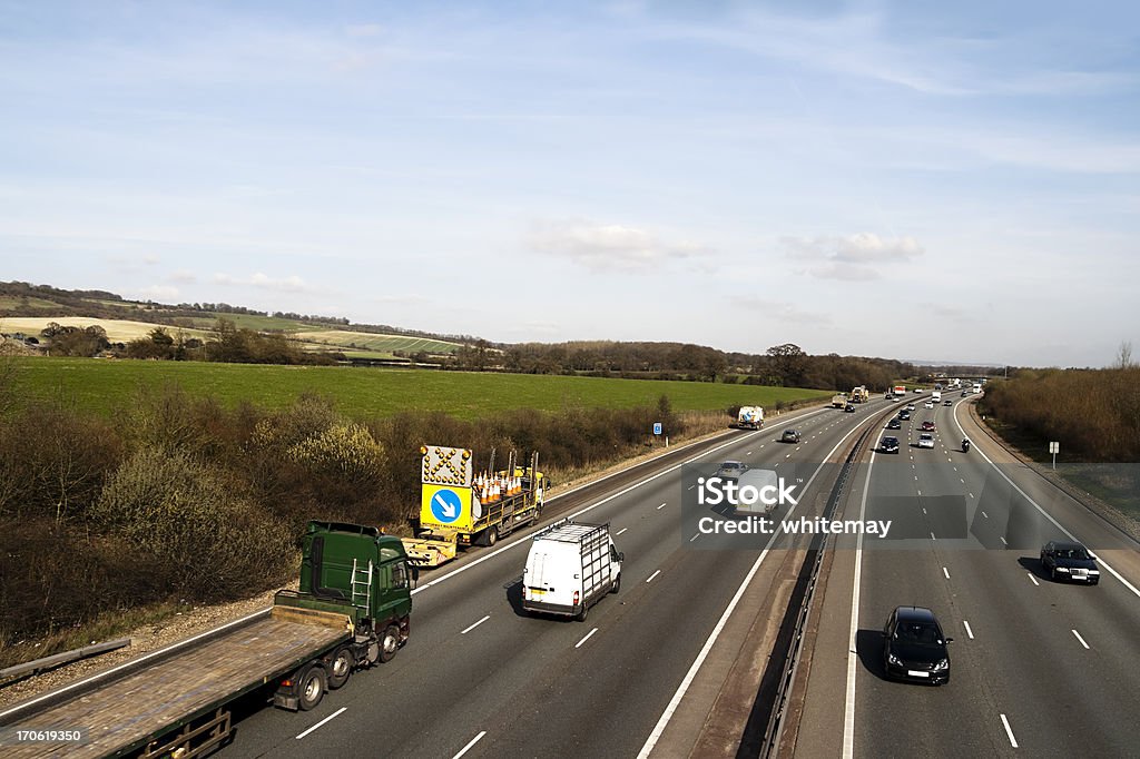 Автомагистраль M25 - Стоковые фото Многополосная автострада роялти-фри