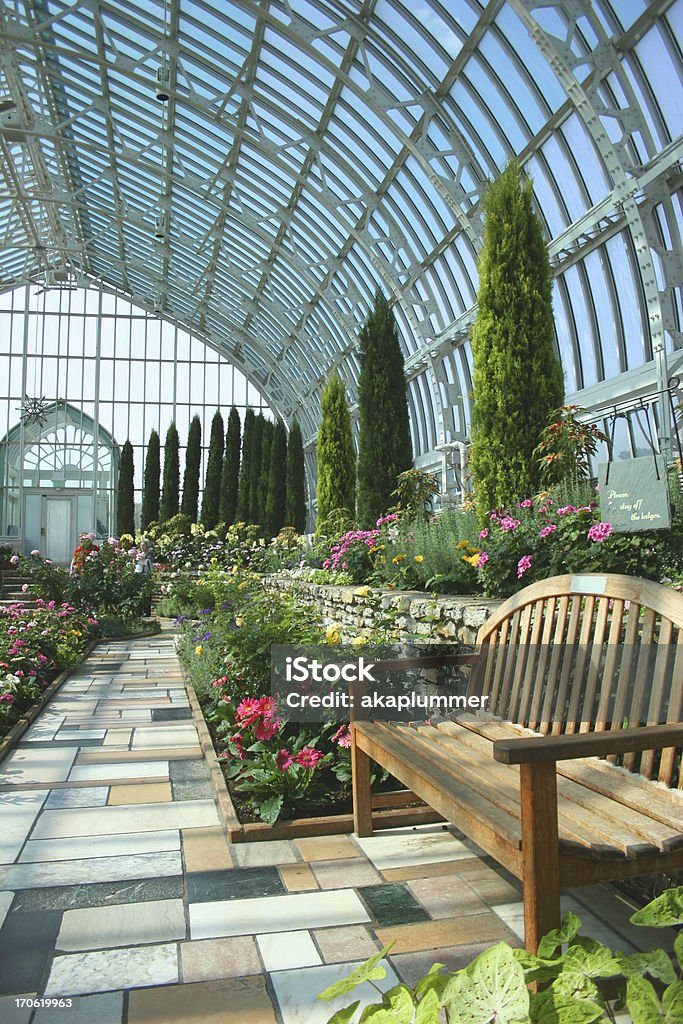 Dentro Marjorie McNeely Conservatory, Saint Paul - Foto de stock de Minnesota royalty-free