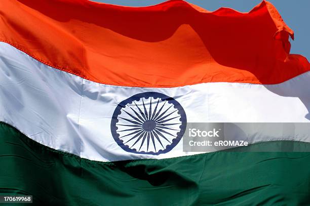 Indian Tricolor Foto de stock y más banco de imágenes de Bandera india - Bandera india, Bandera, Blanco - Color