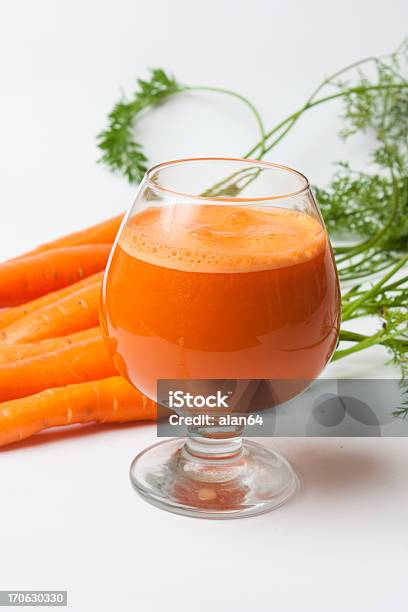 Carote E Succo Di Carota - Fotografie stock e altre immagini di Agricoltura - Agricoltura, Alimentazione sana, Benessere