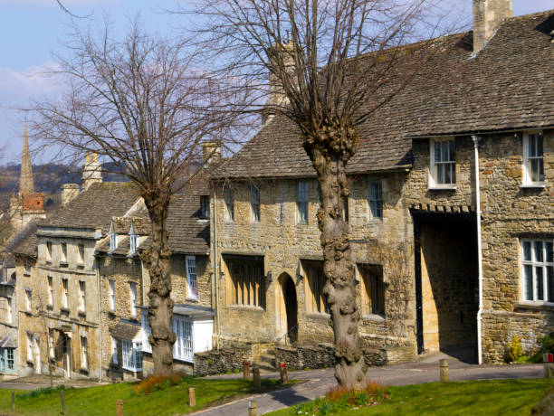 istock Picturesque Cotswolds - Burford 170645602