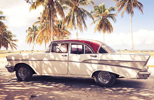 samochód zabytkowy na kubie - cuba cuban culture car collectors car zdjęcia i obrazy z banku zdjęć