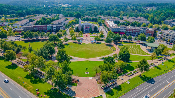 istock Suwanee Town Center, Suwanee Georgia 1706505789