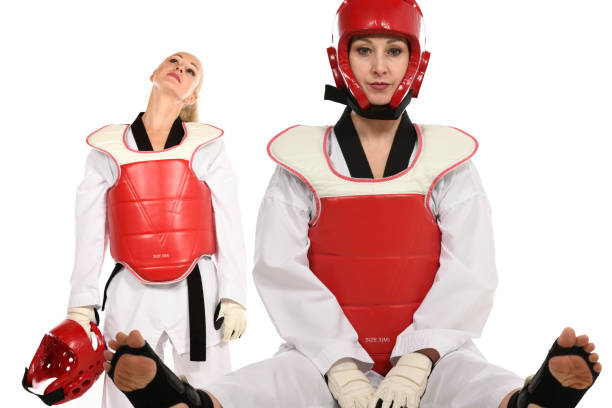 wettbewerbsfähige tae kwon do - padding tae kwon do helmet karate stock-fotos und bilder