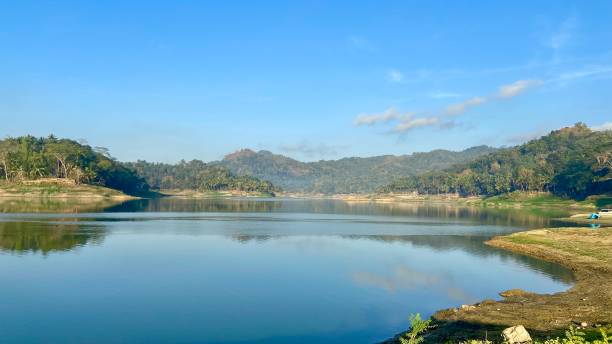 istock Bright and beautiful lake with blue sky 1707561124