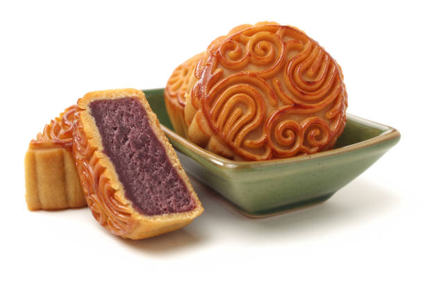istock Mid-Autumn Festival moon cake 1707653125