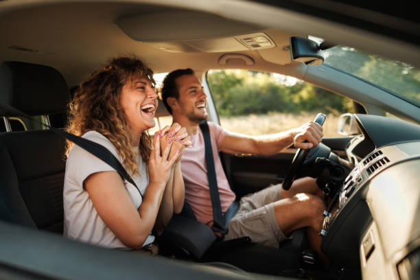 road trip romance - couple travel zdjęcia i obrazy z banku zdjęć