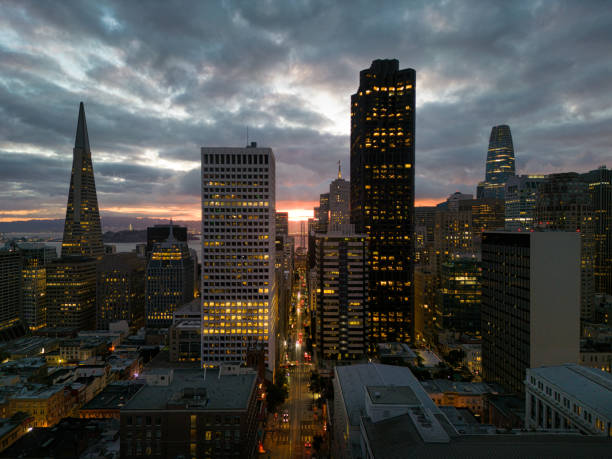 istock Aerial View of San Francisco Skyline 1708127894