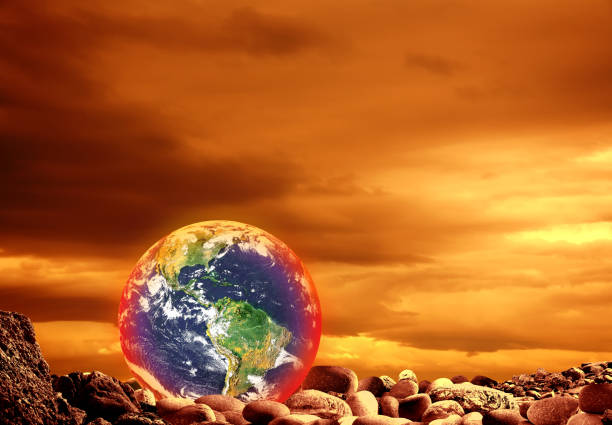 il concetto di pianeta terra e le questioni ambientali - judgement day sky burning red foto e immagini stock