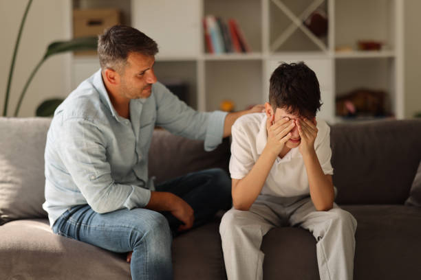 istock Hearing a father's advice 1708313917