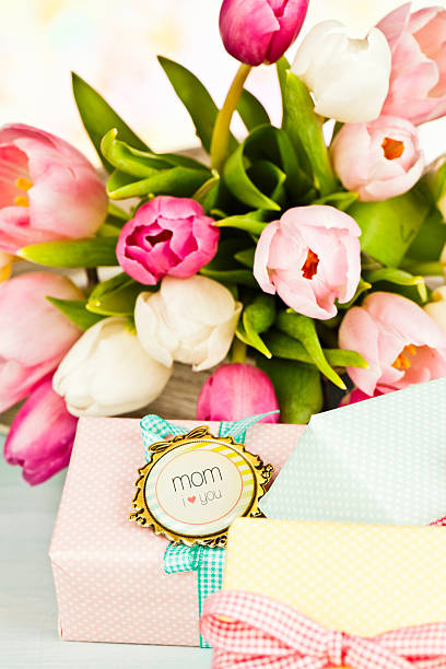 istock Happy Birthday Mom 170939670