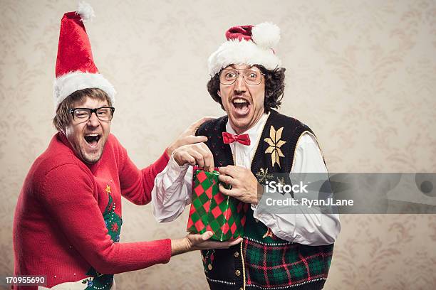 크리스마스 스웨터 Nerds 크리스마스에 대한 스톡 사진 및 기타 이미지 - 크리스마스, 유머, 선물