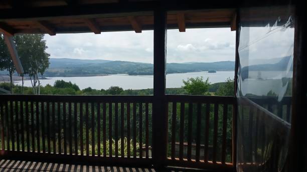 istock Felt view of the lake 1709965191