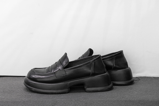 women's black leather shoes