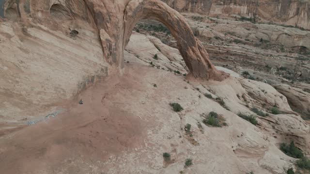 Aerial shot of the Corona Arch moving forward