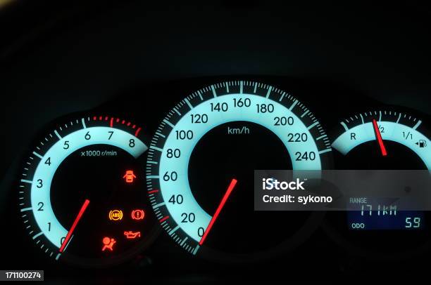 Misuratore Di Velocità - Fotografie stock e altre immagini di Automobile - Automobile, Luce d'emergenza, Misurare